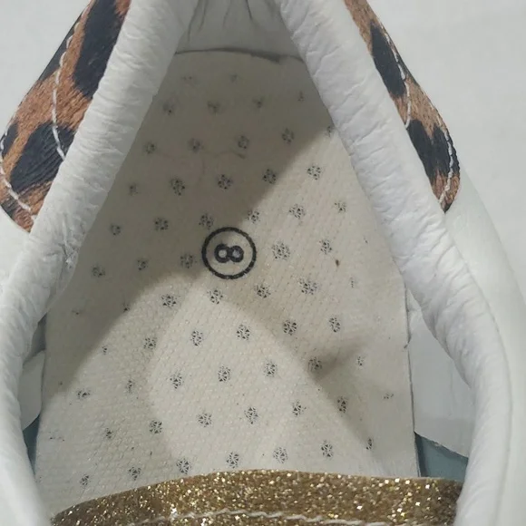 Simply Southern Shoes Size 8 - Picture 6 of 7